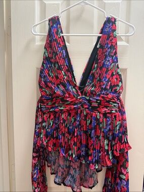 V-Neck Floral Pleated Ruffled Women's Top in Red Multi